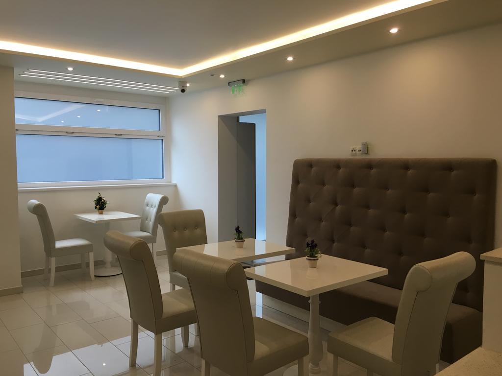 Mosoly Szallashely Szeged Esterno foto