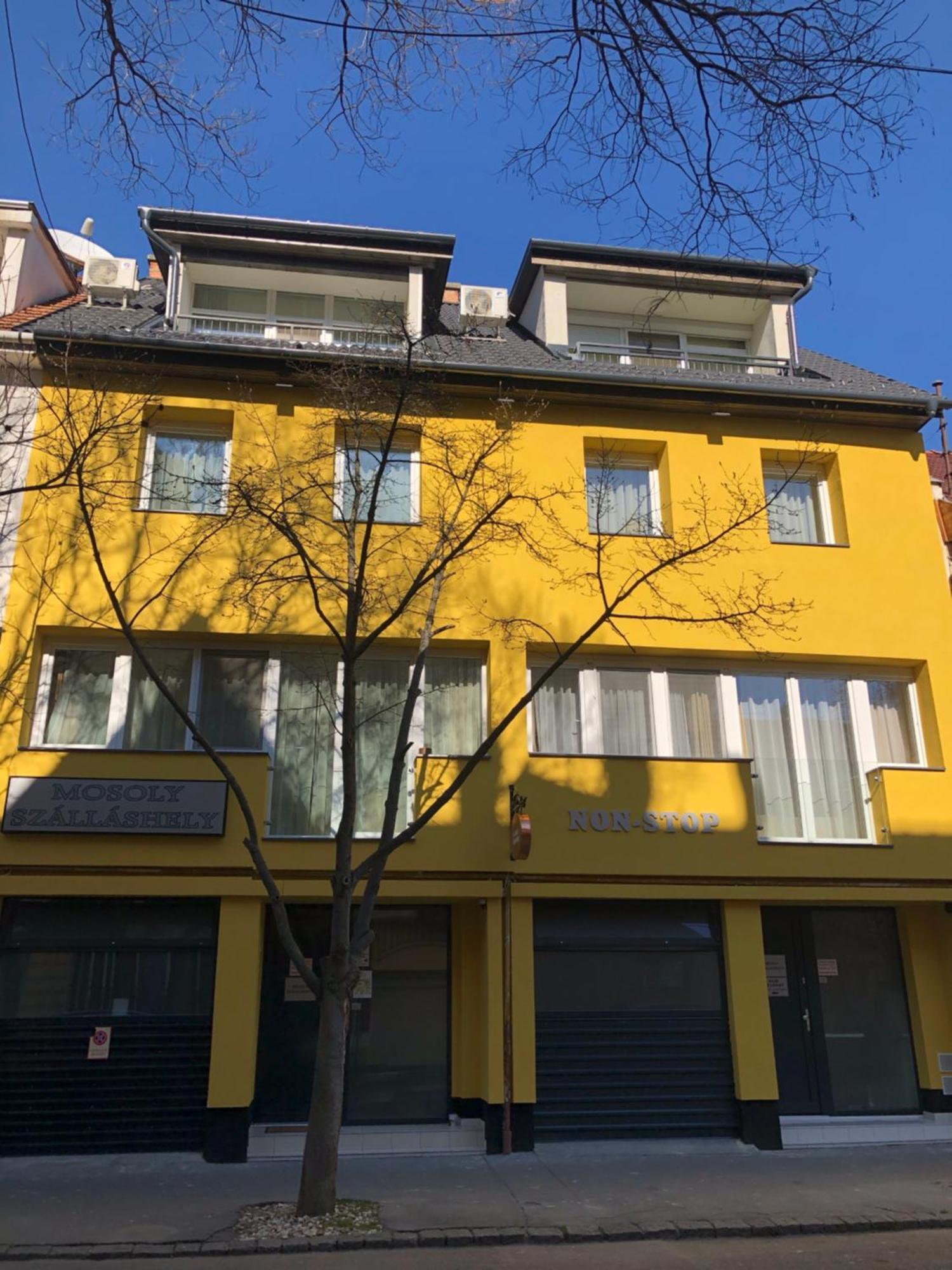 Mosoly Szallashely Szeged Esterno foto